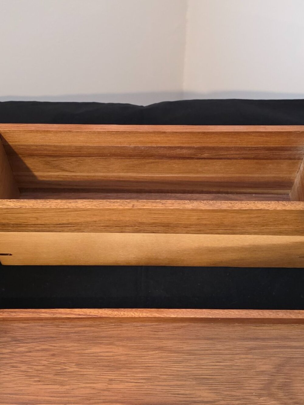 Acacia Wood Cosmetic Holder Set of 3 + Tray. - Picture 4 of 12